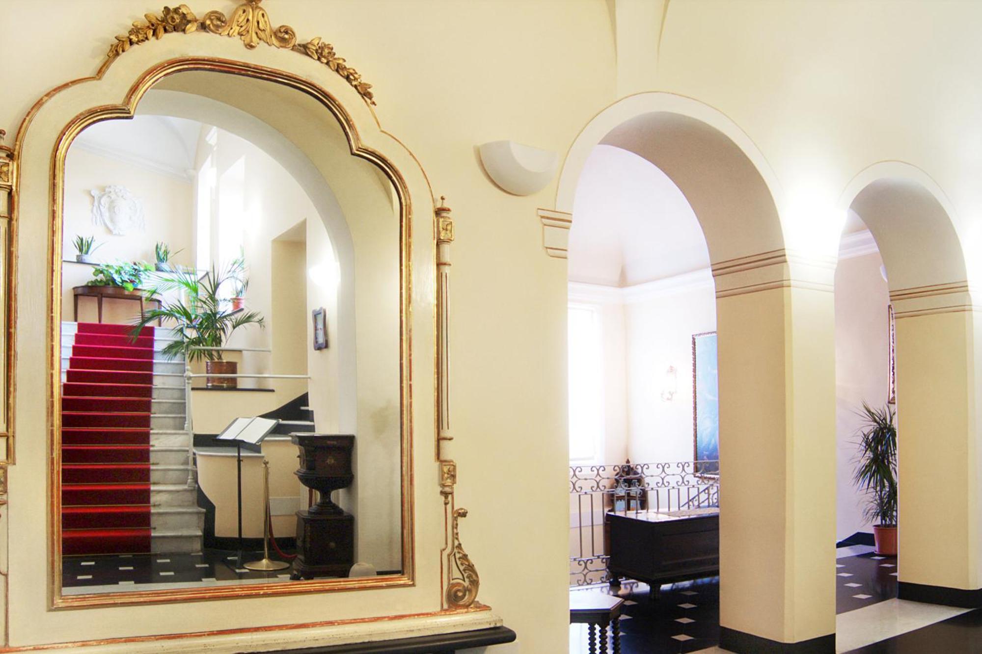 Palazzo Vescovile Hotel نولي المظهر الخارجي الصورة